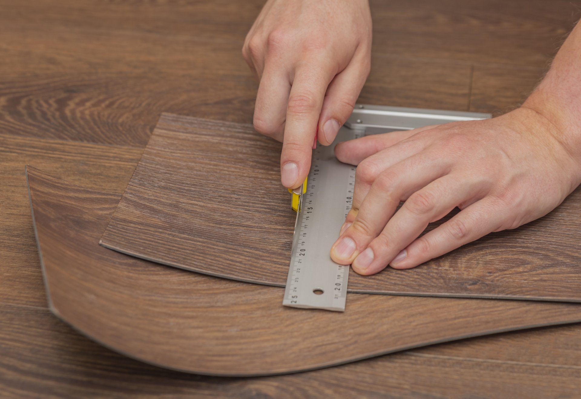 Ragasztós vinyl padló vásárlás: ragasztós rendszerű vinyl padlók széles választékban